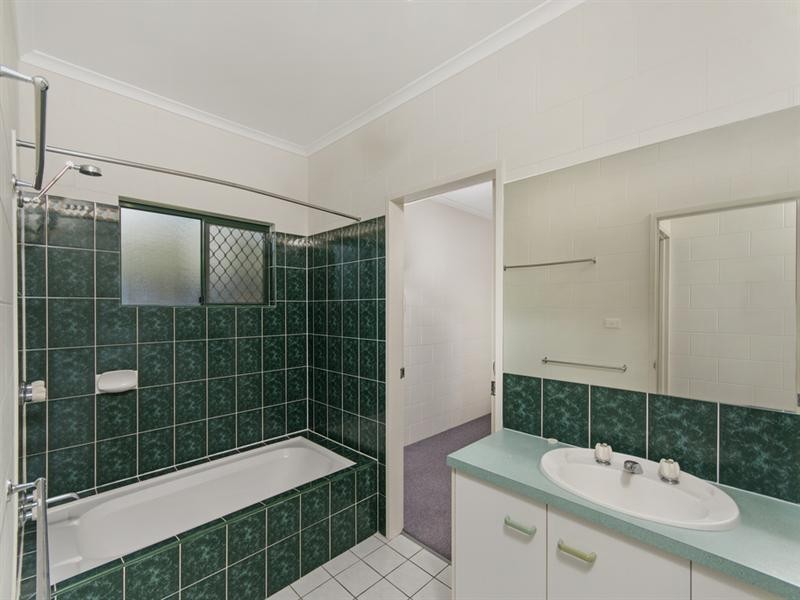 11 Matoska Close, Mount Sheridan QLD 4868
