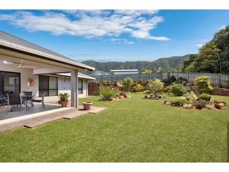 7 Anniebuka Close, Bentley Park QLD 4869