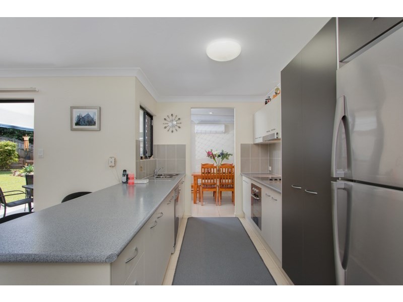 7 Anniebuka Close, Bentley Park QLD 4869