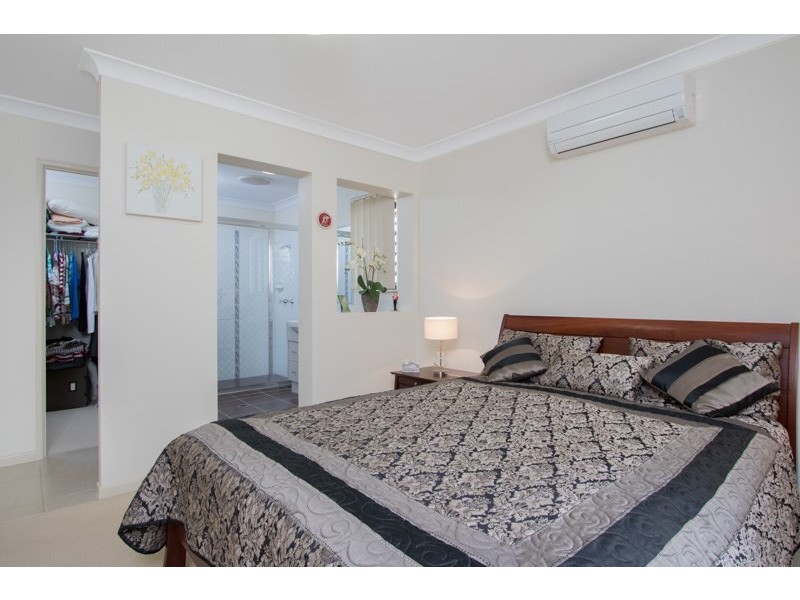 7 Anniebuka Close, Bentley Park QLD 4869