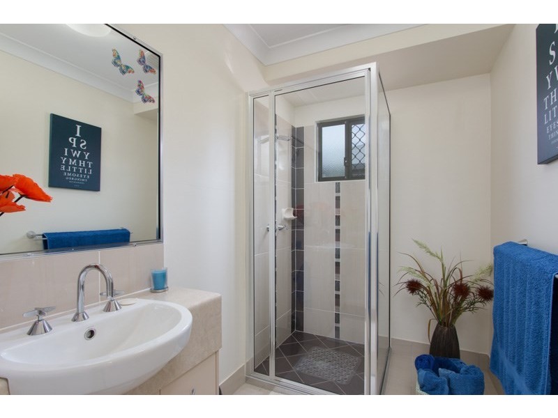 7 Anniebuka Close, Bentley Park QLD 4869