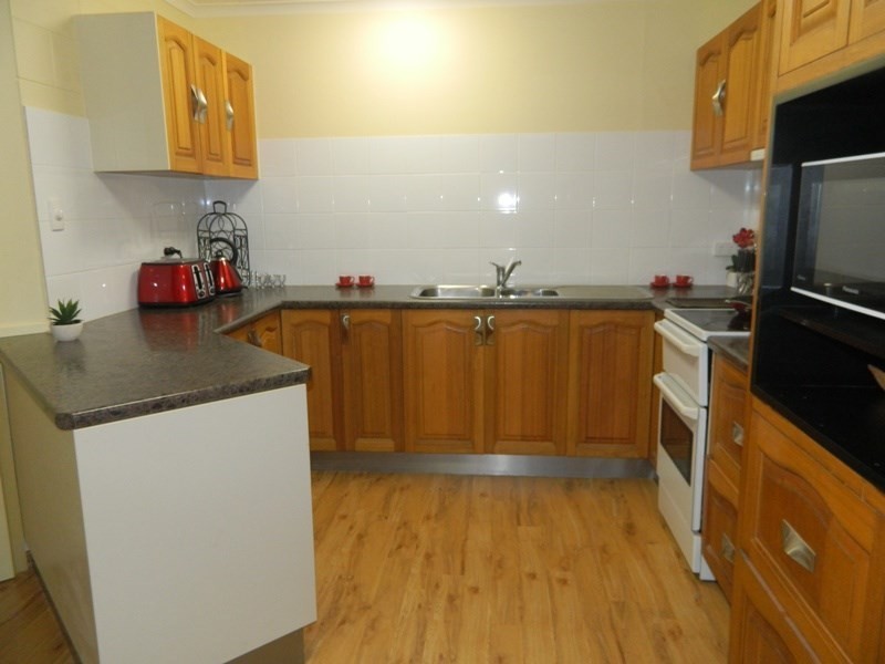 9 Pine Street South, Millaa Millaa QLD 4886