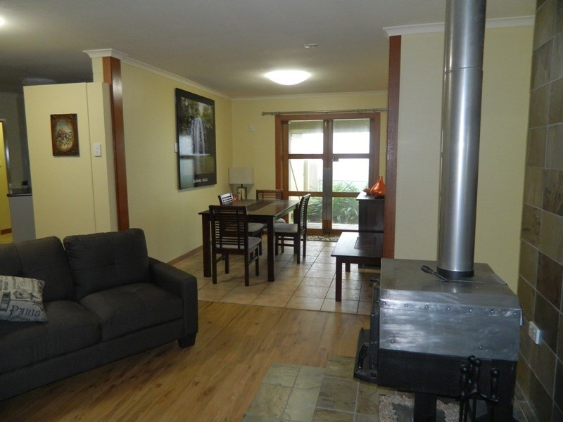 9 Pine Street South, Millaa Millaa QLD 4886