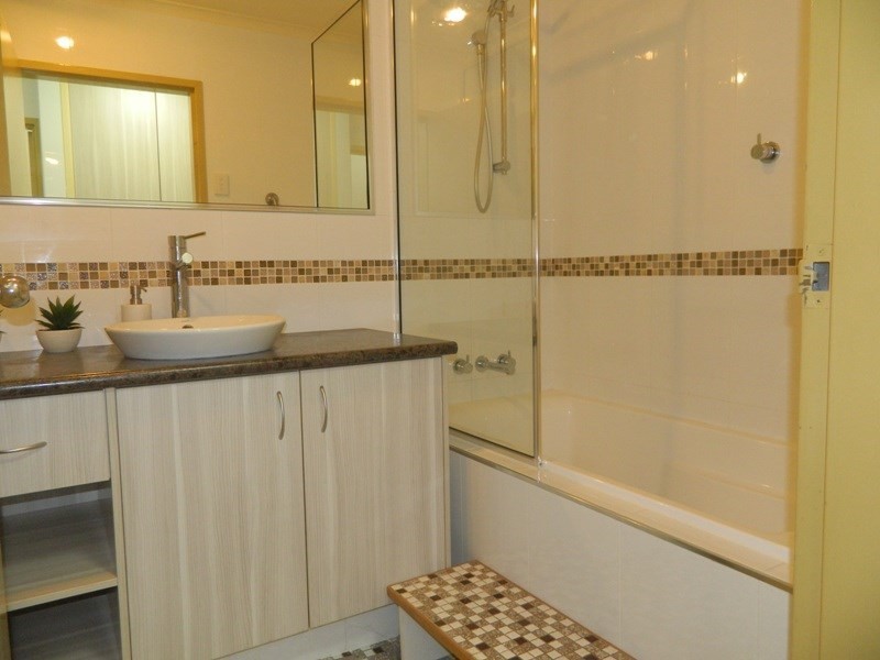 9 Pine Street South, Millaa Millaa QLD 4886