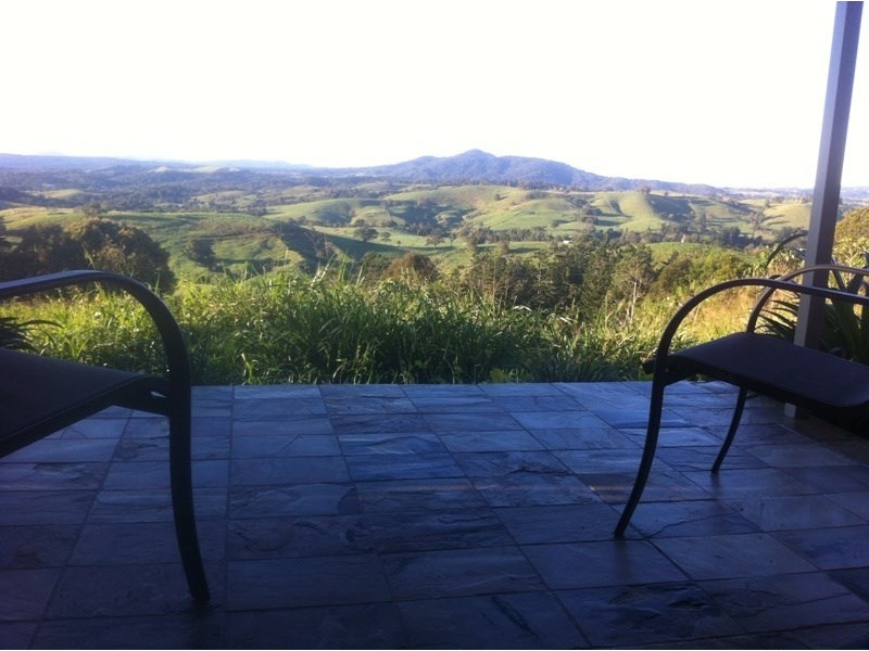 9 Pine Street South, Millaa Millaa QLD 4886