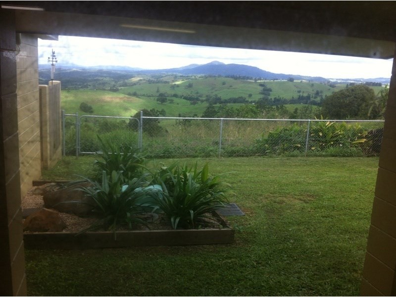 9 Pine Street South, Millaa Millaa QLD 4886