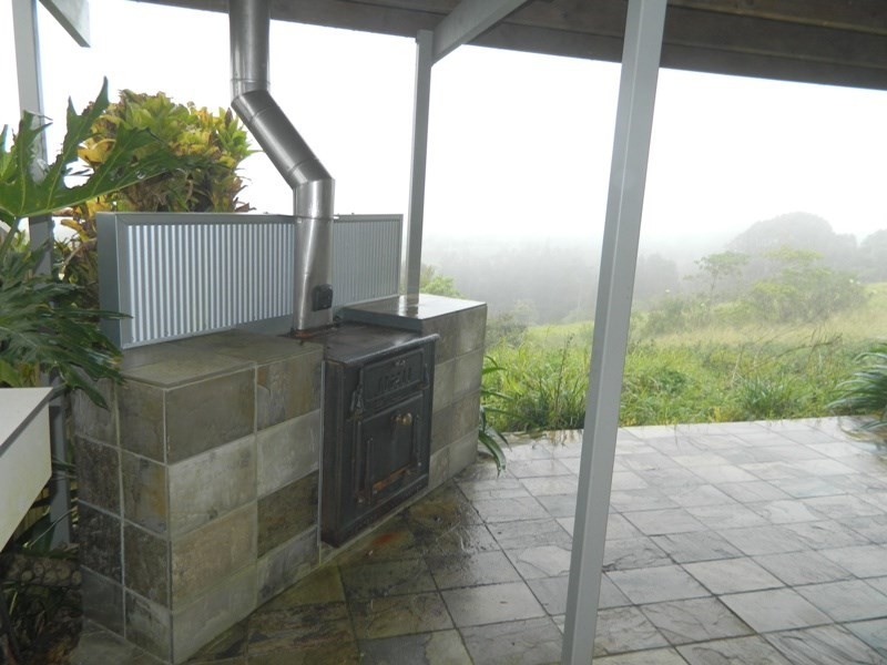 9 Pine Street South, Millaa Millaa QLD 4886