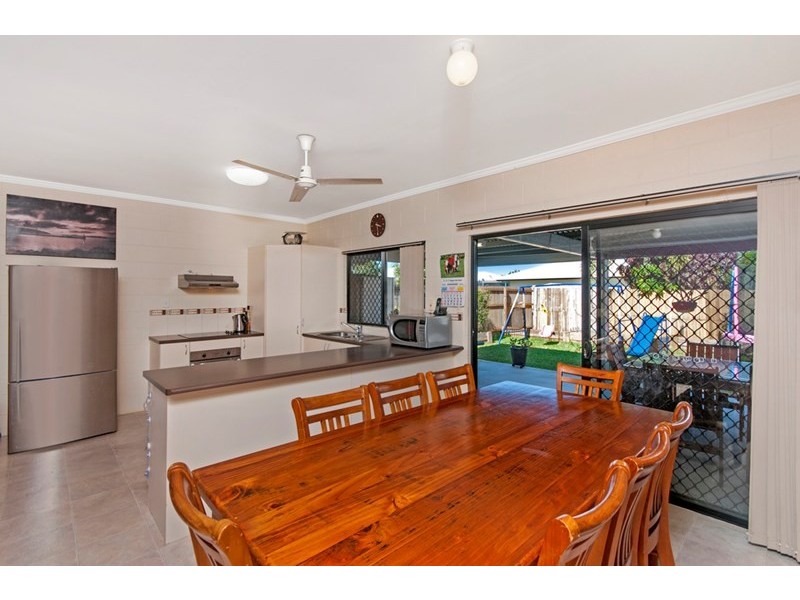 187 Timberlea Drive, Bentley Park QLD 4869