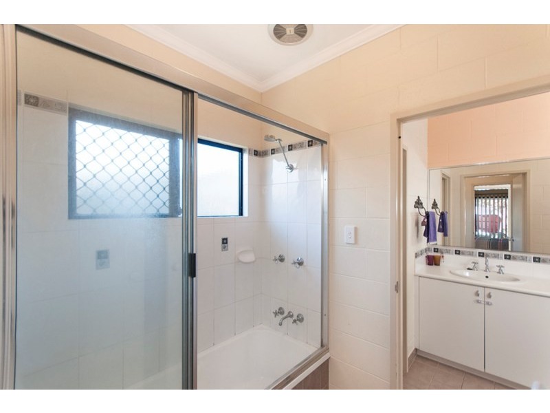 187 Timberlea Drive, Bentley Park QLD 4869