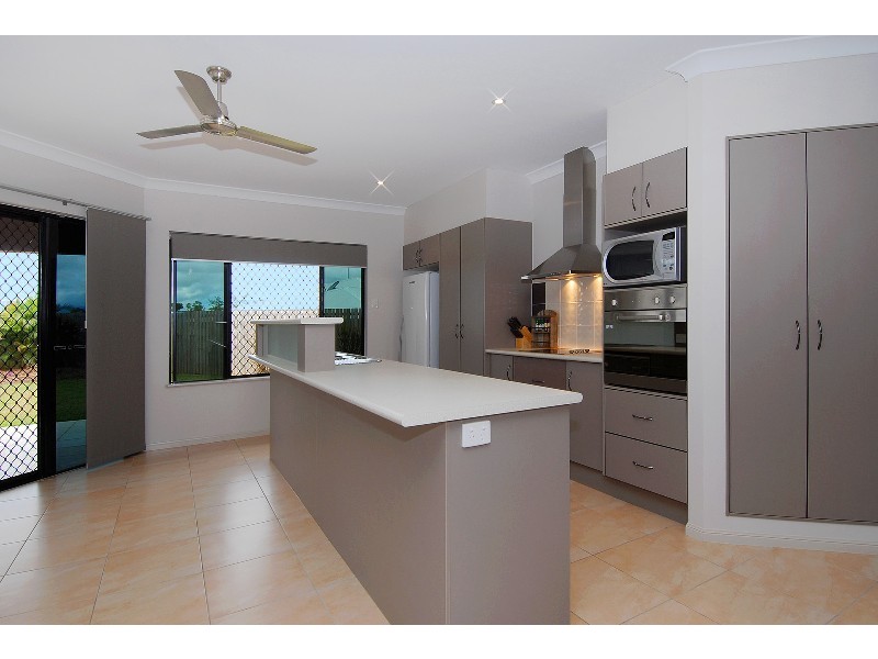 4 Turon Close, Bentley Park QLD 4869
