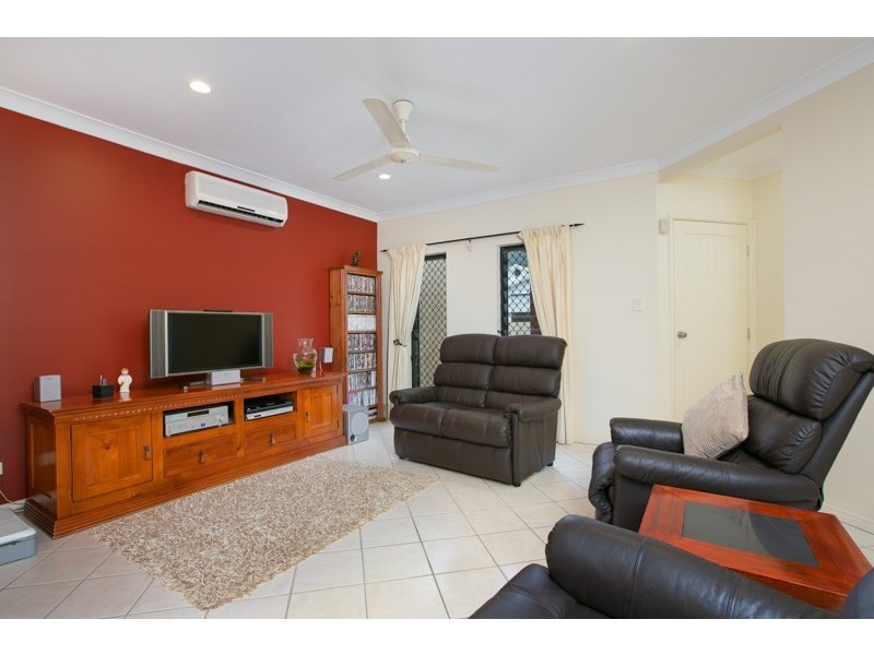 14 Wheatley Avenue, Bentley Park QLD 4869