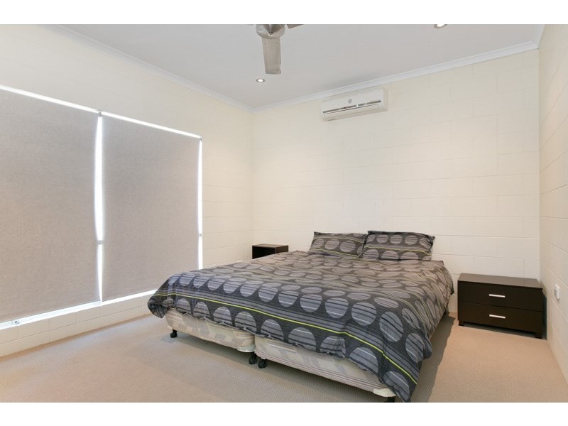 8 Vigilant Close, Bentley Park QLD 4869