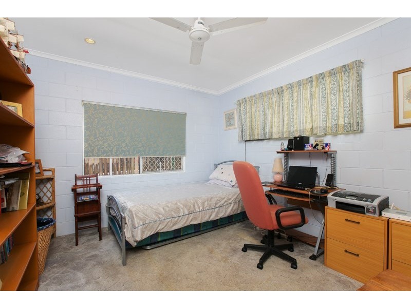 43 Bi-Centennial Road, Bentley Park QLD 4869