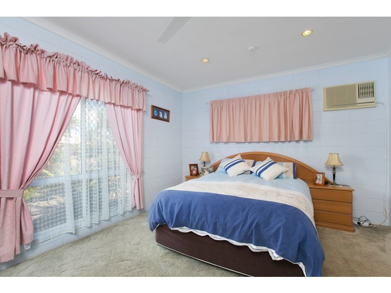 43 Bi-Centennial Road, Bentley Park QLD 4869