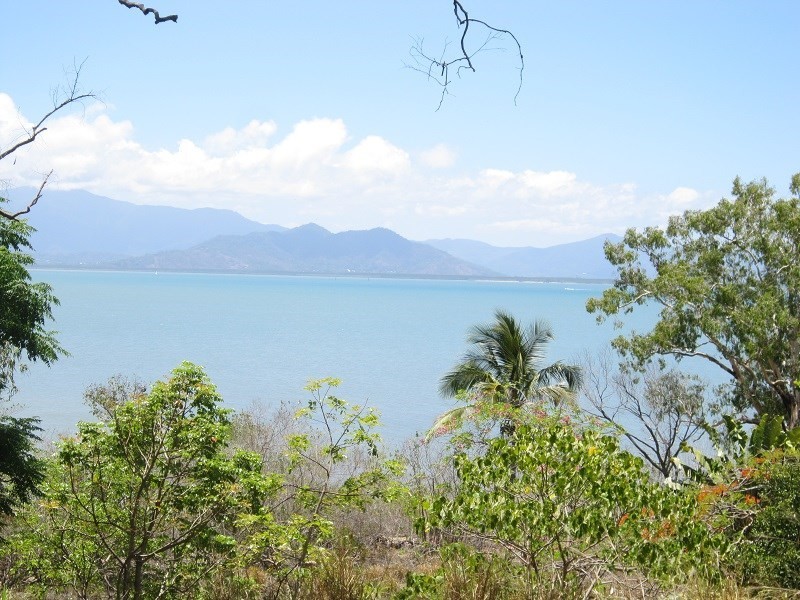 43 Yarrabah Road, East Trinity QLD 4871