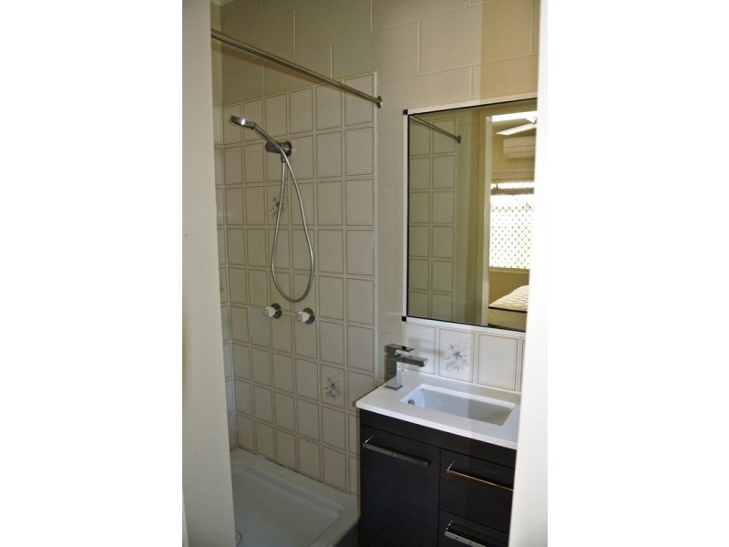 7 Vianen Close, Bentley Park QLD 4869