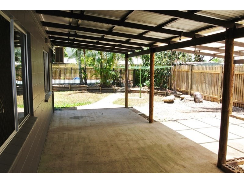 7 Vianen Close, Bentley Park QLD 4869