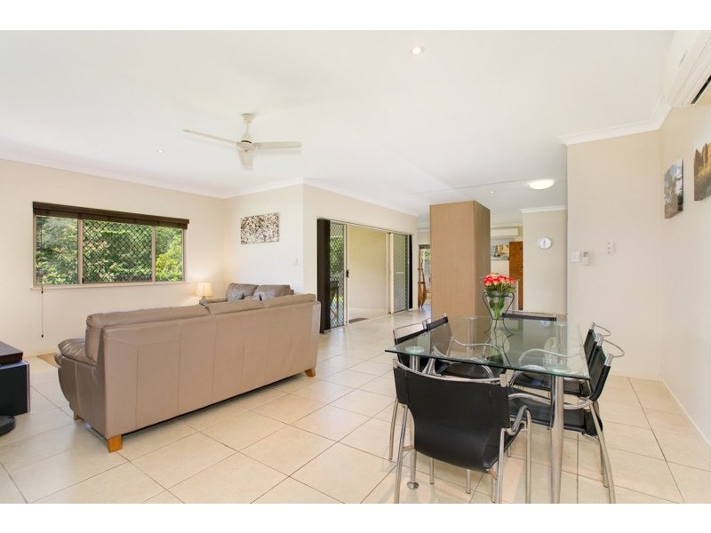 6 Anniebuka Close, Bentley Park QLD 4869
