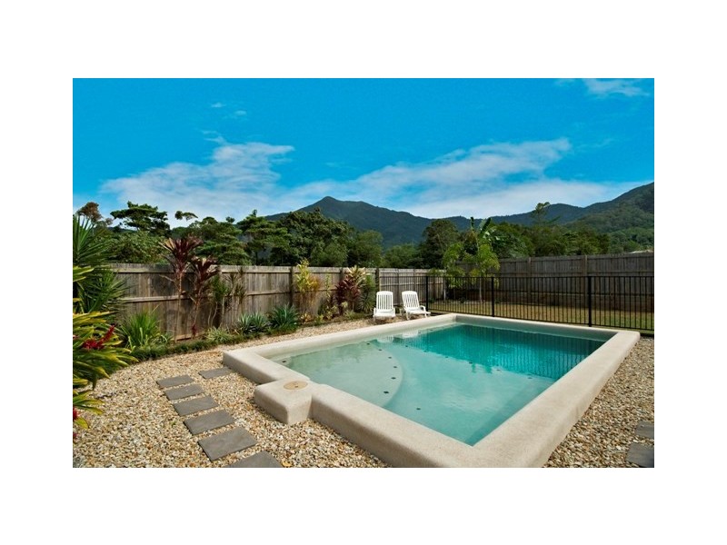 Bentley Park QLD 4869