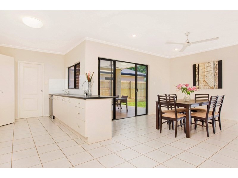 8 Lillipilli Street, Redlynch QLD 4870