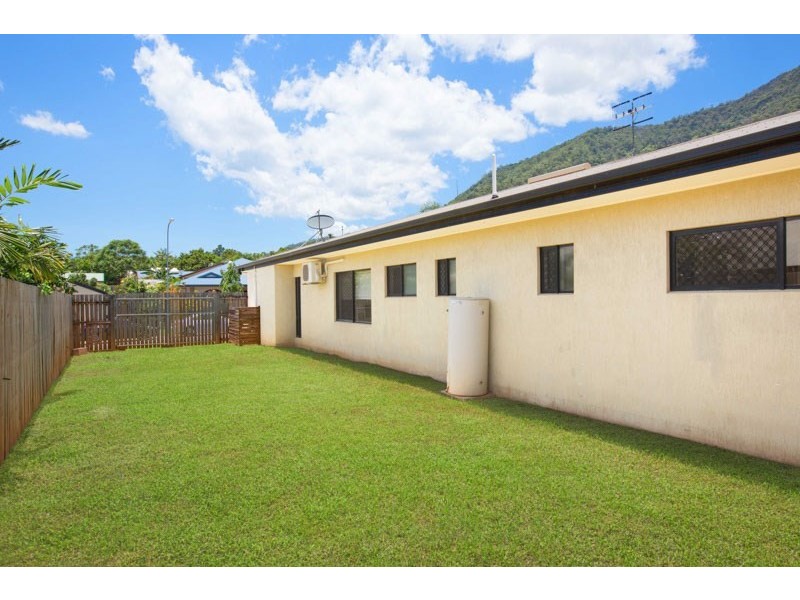 8 Lillipilli Street, Redlynch QLD 4870