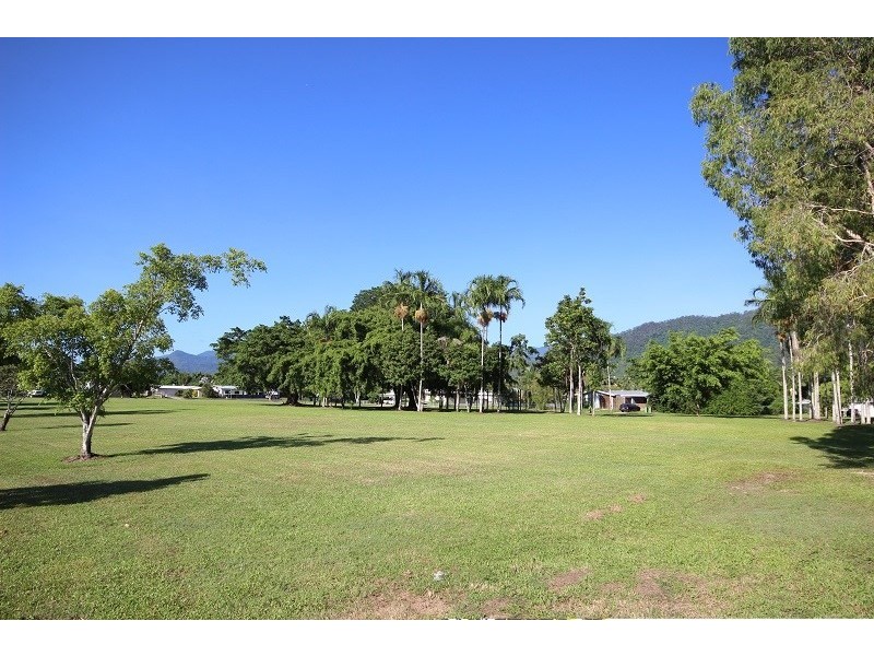 63 Tiffany Street, White Rock QLD 4868