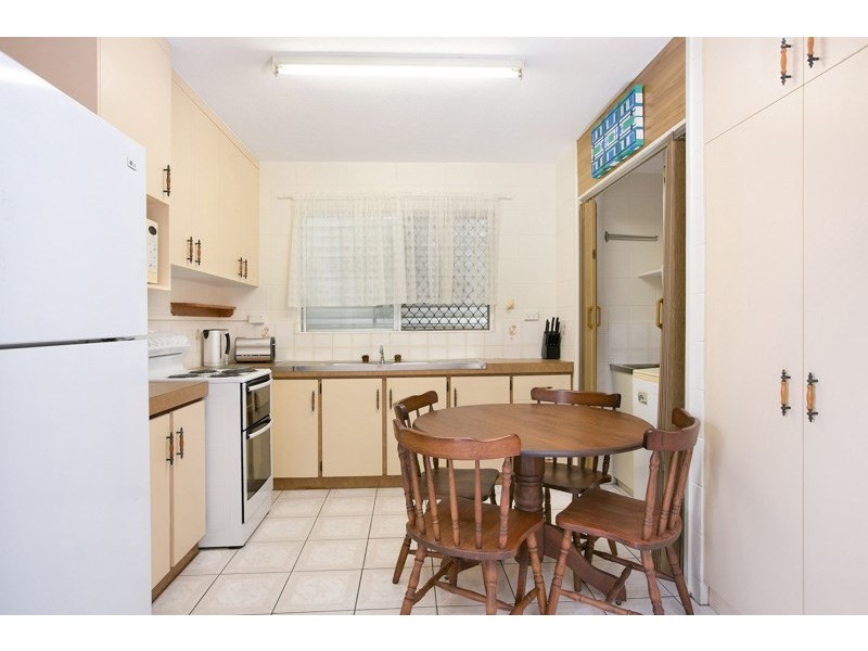 1/38-44 Boland Street, Westcourt QLD 4870