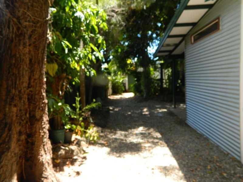 26 Miles Street, Manoora QLD 4870