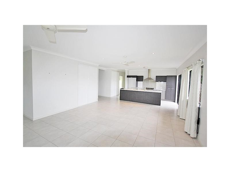 Bentley Park QLD 4869