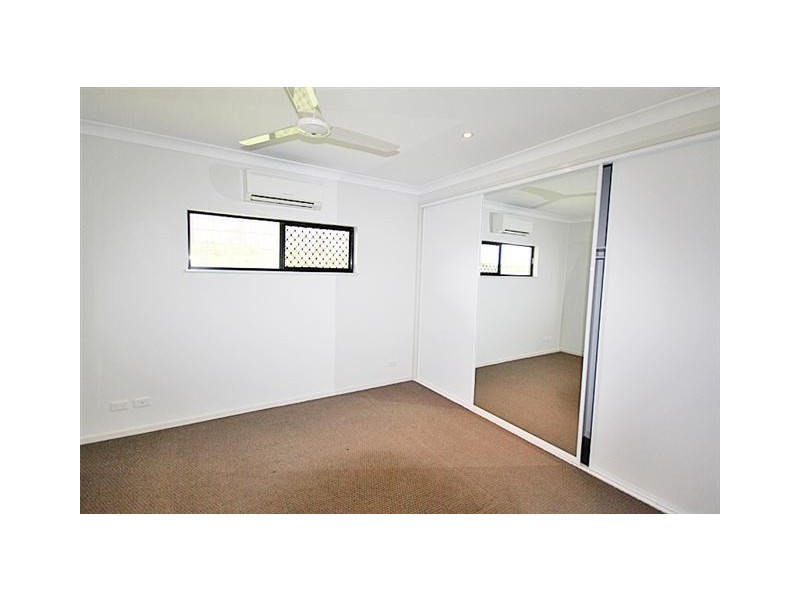 Bentley Park QLD 4869