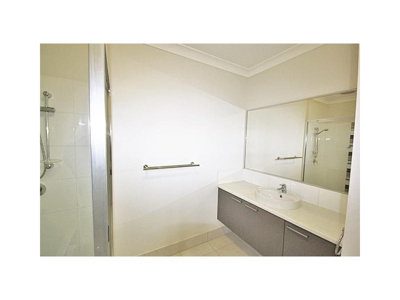 Bentley Park QLD 4869