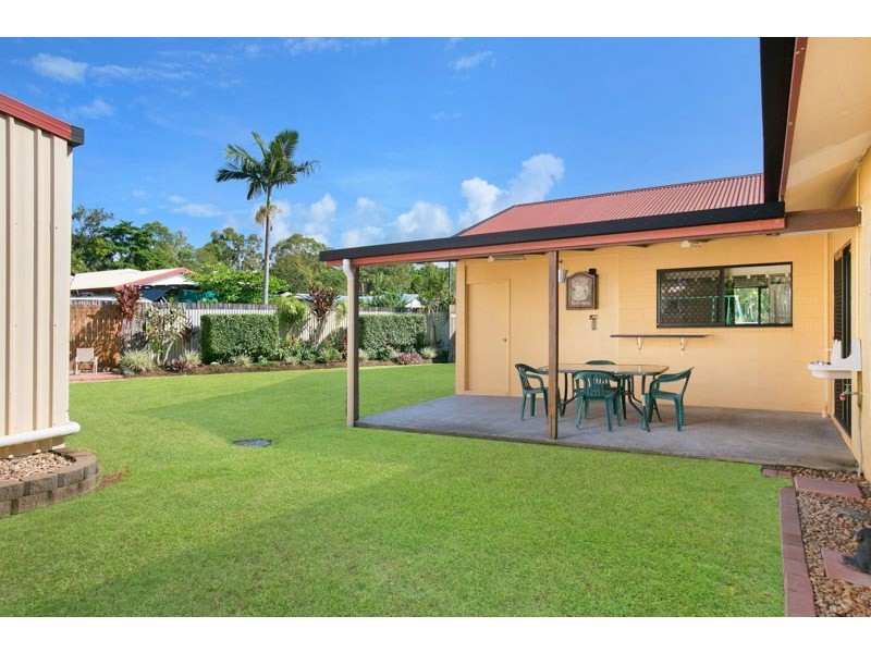 9 Peate Close, Edmonton QLD 4869