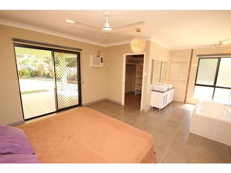 13 Mauro Close, Bentley Park QLD 4869