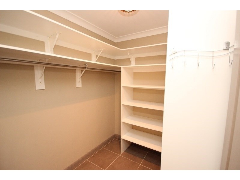 13 Mauro Close, Bentley Park QLD 4869