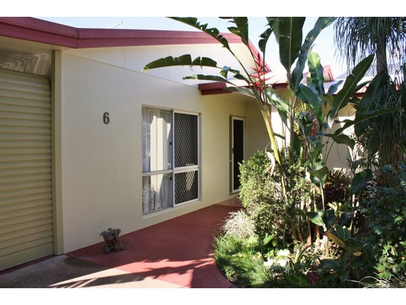 6 Wiskar Close, Bentley Park QLD 4869