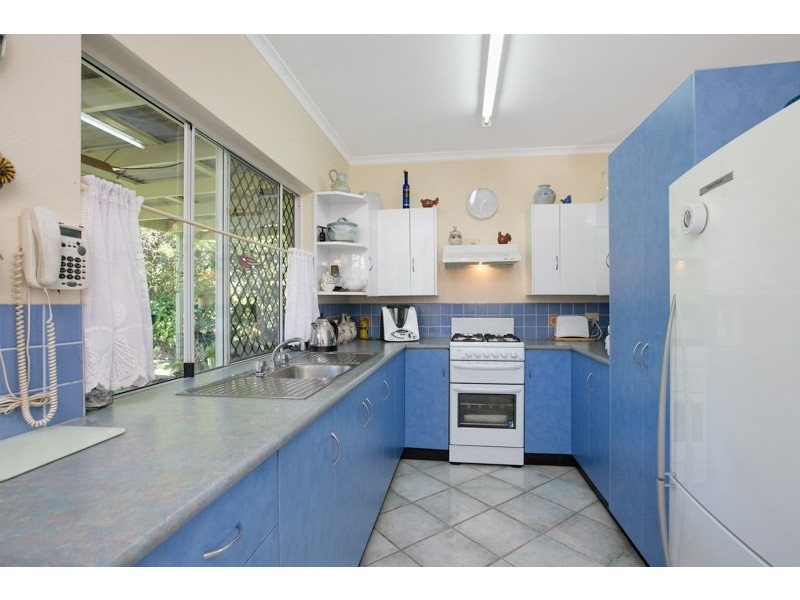 6 Wiskar Close, Bentley Park QLD 4869