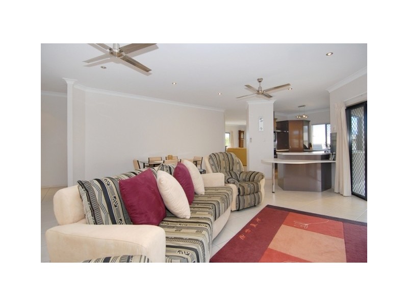 Bentley Park QLD 4869