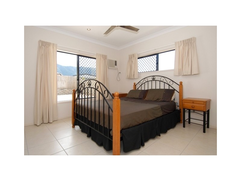 Bentley Park QLD 4869