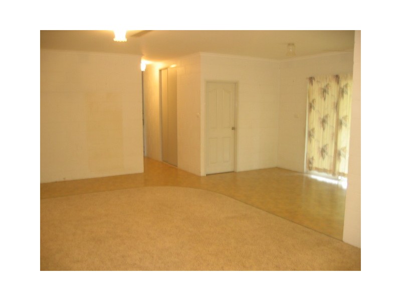 17 McLaughlin Road, Bentley Park QLD 4869