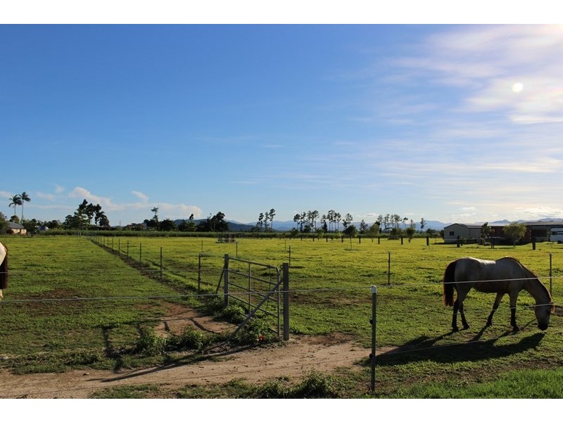 8 Aerodrome Road, Mundoo QLD 4860