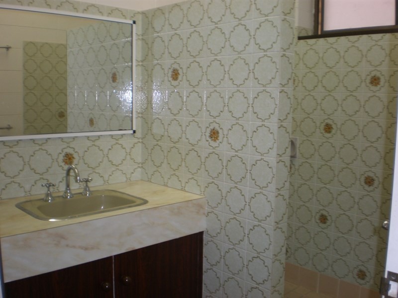 2/2 Maria Street, Woree QLD 4868