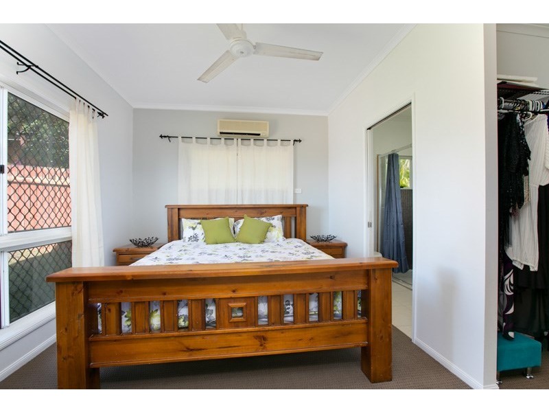 20 Jumna Close, Bentley Park QLD 4869
