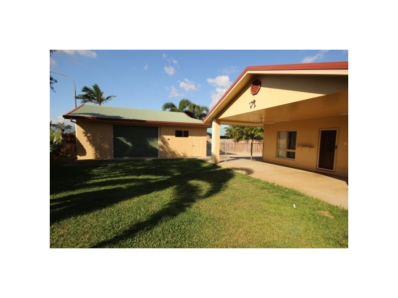 24 Arkendeith Drive, Edmonton QLD 4869