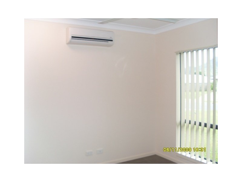 Bentley Park QLD 4869