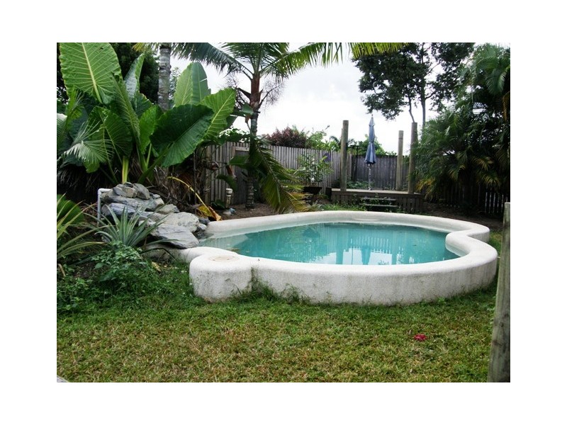 12 Hay Street, Mount Sheridan QLD 4868