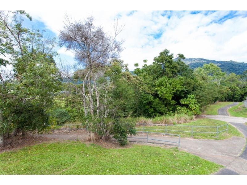 22 Starr Close, Bentley Park QLD 4869