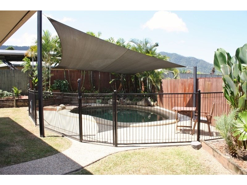 9 Laidley Close, Bentley Park QLD 4869