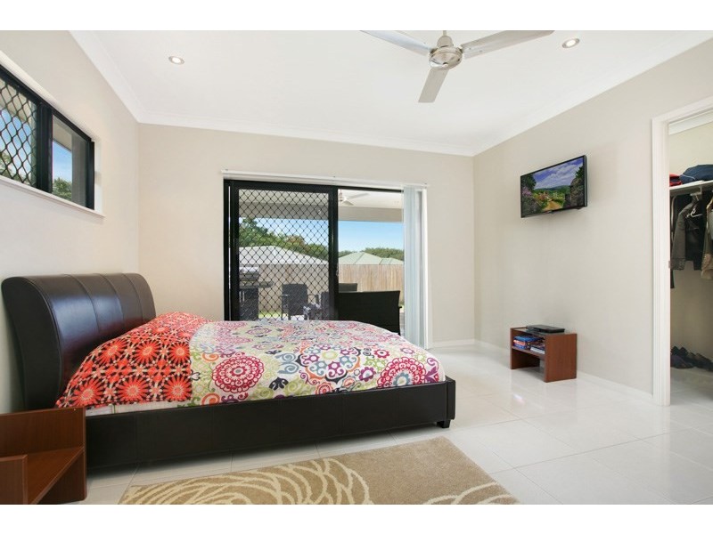 7 Mauro Close, Bentley Park QLD 4869