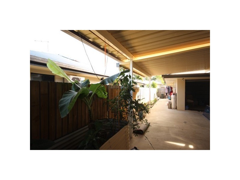 4 Goldberg Close, White Rock QLD 4868