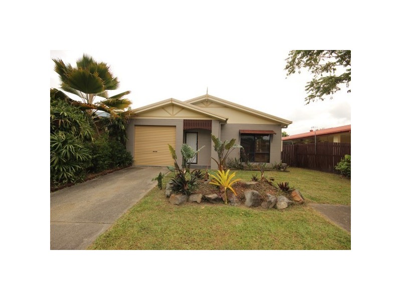 8 Ferngully Street, White Rock QLD 4868